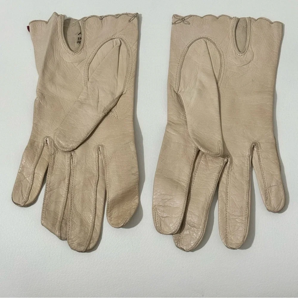 Aris Vintage women’s leather gloves size 7.5